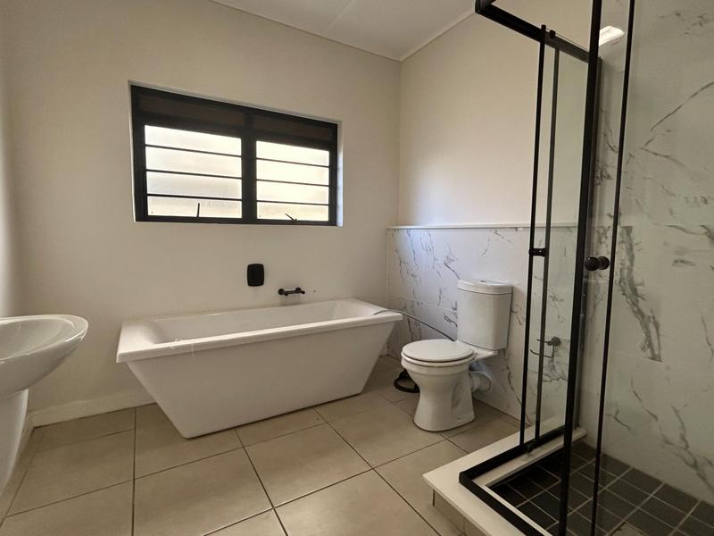 To Let 3 Bedroom Property for Rent in Sandown Western Cape